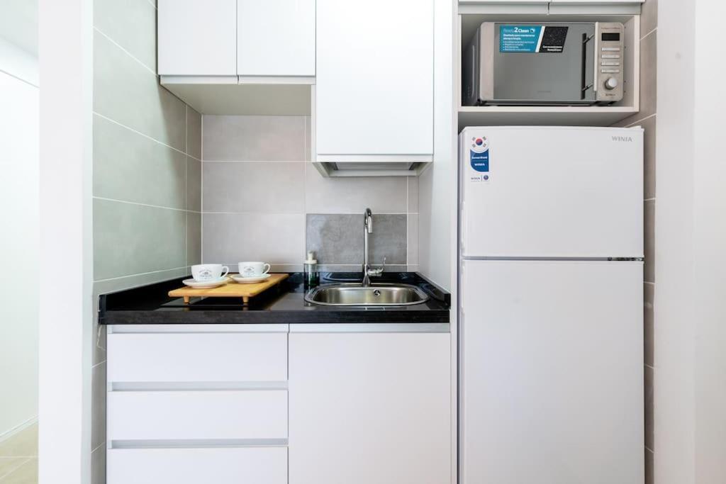 Estudio En Resitur By Thegoodtourist Apartament Sewilla
