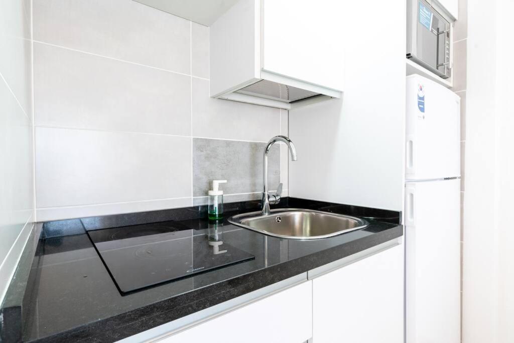 Estudio En Resitur By Thegoodtourist Appartement Sevilla